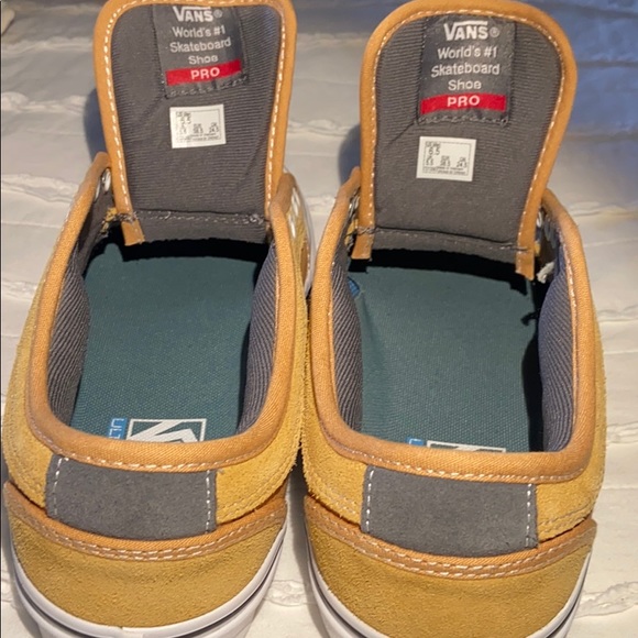 Vans Old Skool Pros - Picture 2 of 5